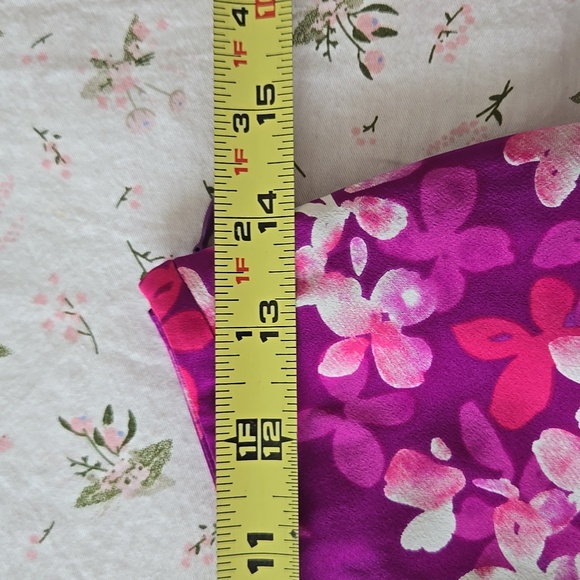 Ann Taylor pure silk skirt - Picture 4 of 6